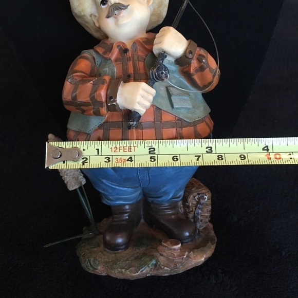 VINTAGE Fisherman Figurine - Picture 11 of 13